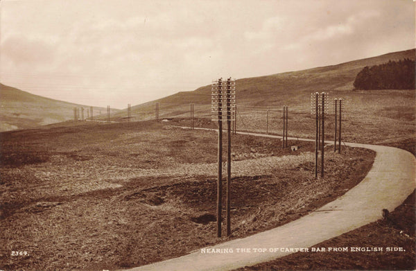 NEARING TOP OF CARTER BAR FROM ENGLISH SIDE, OLD POSTCARD (ref 4846/1/24)