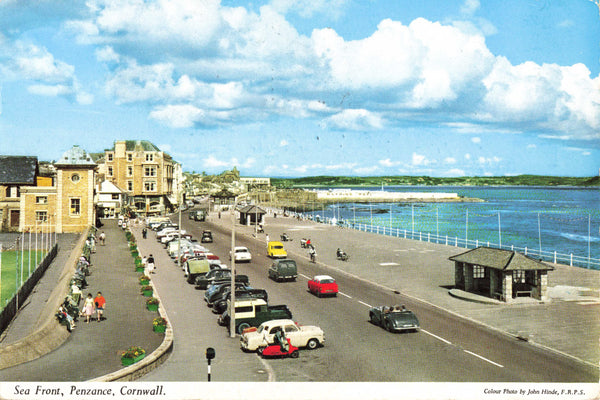 SEA FRONT, PENZANCE, CORNWALL - OLD POSTCARD 1960s (ref 4667/24)