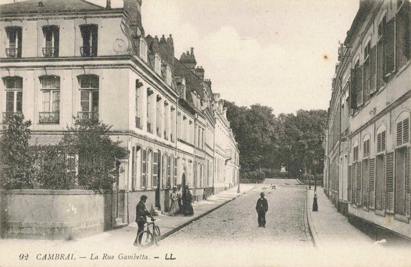 Old postcard of Cambra, La Rue Gambetta