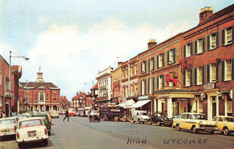 HIGH STREET, HIGH WYCOMBE - OLD TRAFFIC SCENE POSTCARD (ref 1530/D)