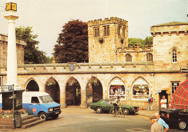 APPLEBY IN WESTMORLAND, LOW CROSS & CLOISTERS, 1992 POSTCARD