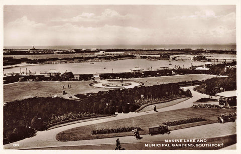 MARINE LAKE & MUNICIPAL GARDENS, SOUTHPORT - POSTCARD