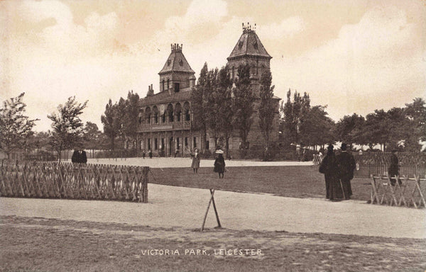 Old postcard of Victoria Park, Leicester