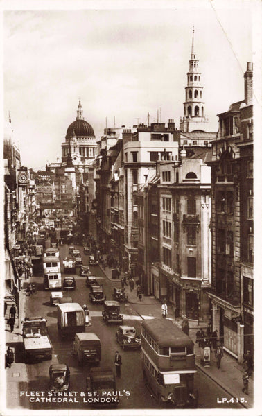 FLEET STREET & ST PAUL'S CATHEDRAL, LONDON REAL PHOTO POSTCARD (ref 2931/J/24)