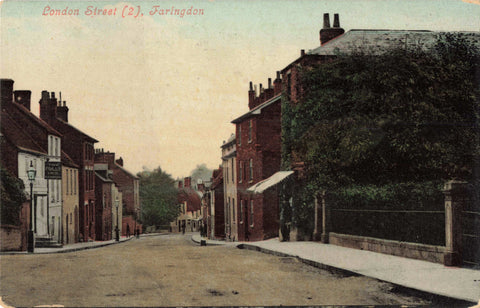 Old postcard of London Street, Faringdon in Oxfordshire (was Berkshire)