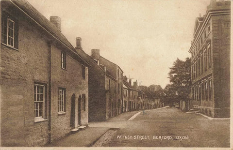 WITNEY STREET, BURFORD 1920s OXFORDSHIRE POSTCARD (ref 7045/23/F)