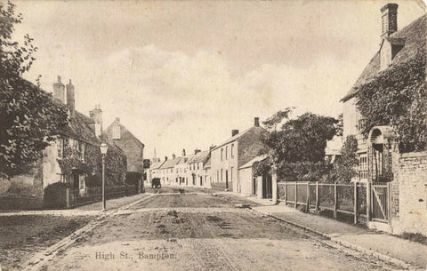 HIGH STREET, BAMPTON - OLD OXFORDSHIRE POSTCARD, POSTED 1910 (ref 7166/23/F)