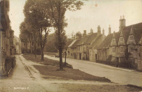 Old postcard of Burford in Oxfordshire