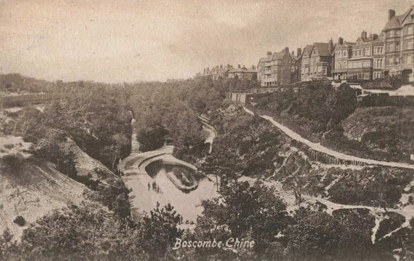 BOSCOMBE CHINE - OLD POSTCARD - NR BOURNEMOUTH