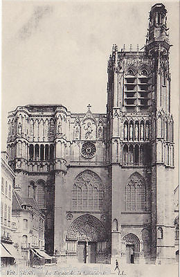 SENS - LA FACADE DE LA CATHEDRALE (ref 2015)